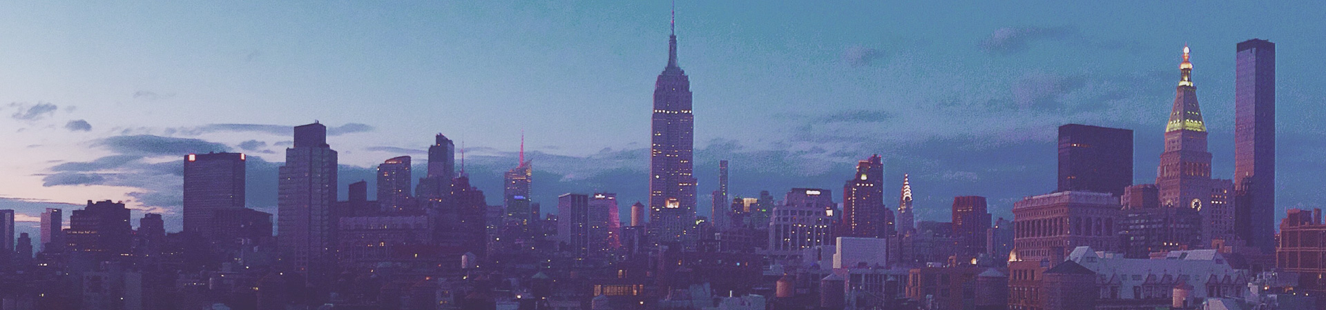 甘肅建達(dá)機(jī)械制造有限公司坐落在甘肅省蘭州市西固區(qū)月牙橋2-2號。本廠占地面積4000多平方米，擁有完善的生產(chǎn)檢測設(shè)備，完善的組織機(jī)構(gòu)和一批高素質(zhì)的專業(yè)技術(shù)人員···